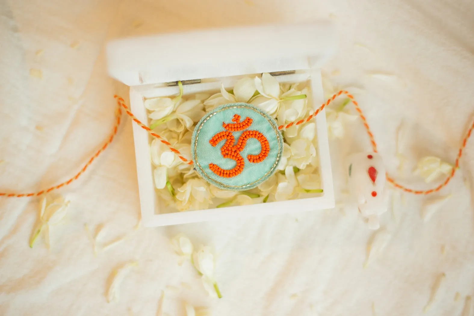 OM Rakhi