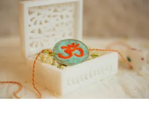 OM Rakhi